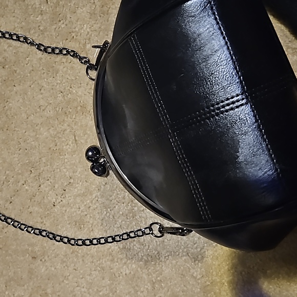 Clasp Purse - Picture 6 of 10